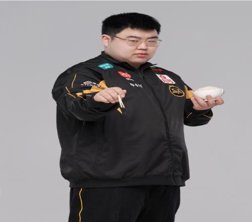 Vitality , GamerLegion , FaZe 和 NAVI 在 BLAST Open Fall 2025：封闭预选赛 A 组的比赛中获胜