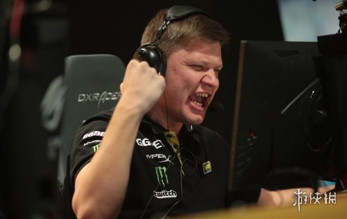 在最新的更新中，发现了关于新游戏模式和箱子的代码