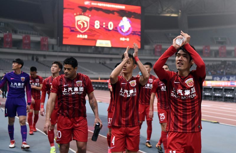 西甲-巴萨4-2塞尔塔 莱万帽子戏法