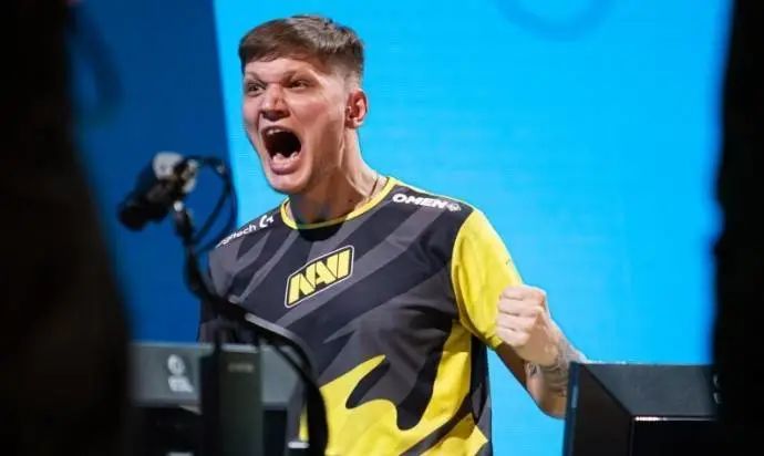 C9发文告别中单选手EMENES：希望你接下来一切顺利！